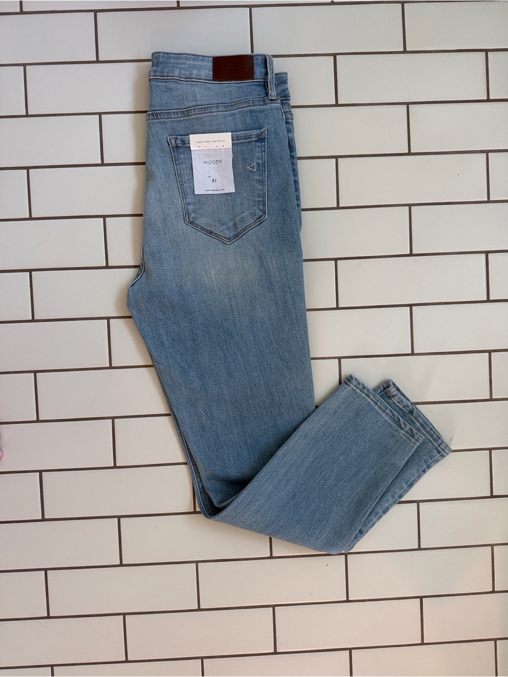 NWT Hidden Women's Jeans - High Rise Skinny- Size 31